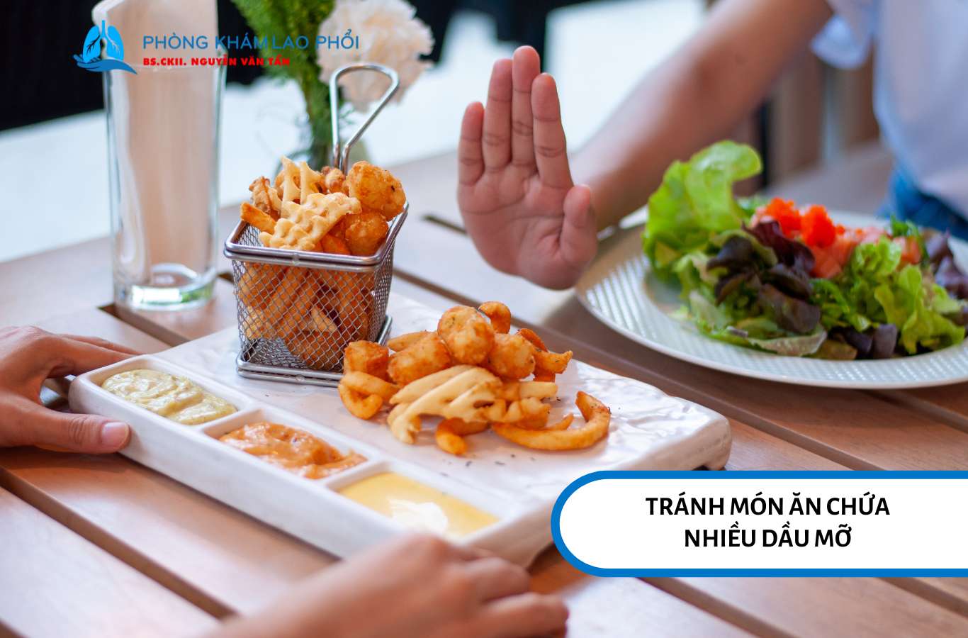Khi sử dụng sữa, bệnh nhân lao phổi cần tránh các thức ăn chứa nhiều dầu mỡ