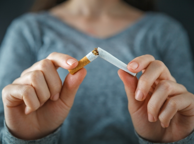 Ngừng hút thuốc lá là cách phòng ngừa giãn phế quản
