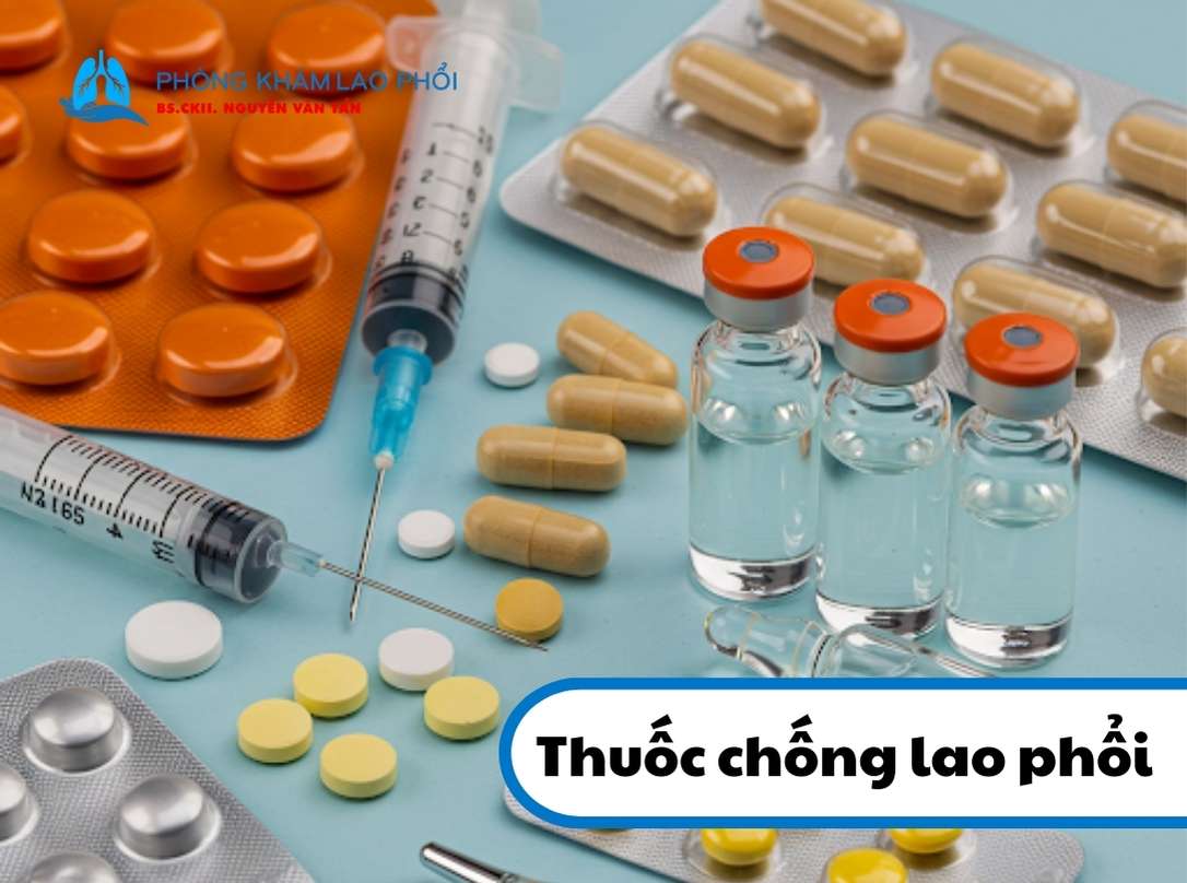 Theo phác đồ điều trị lao do Bộ Y tế ban hành năm 2025, thuốc chống lao được chia thành 2 nhóm
