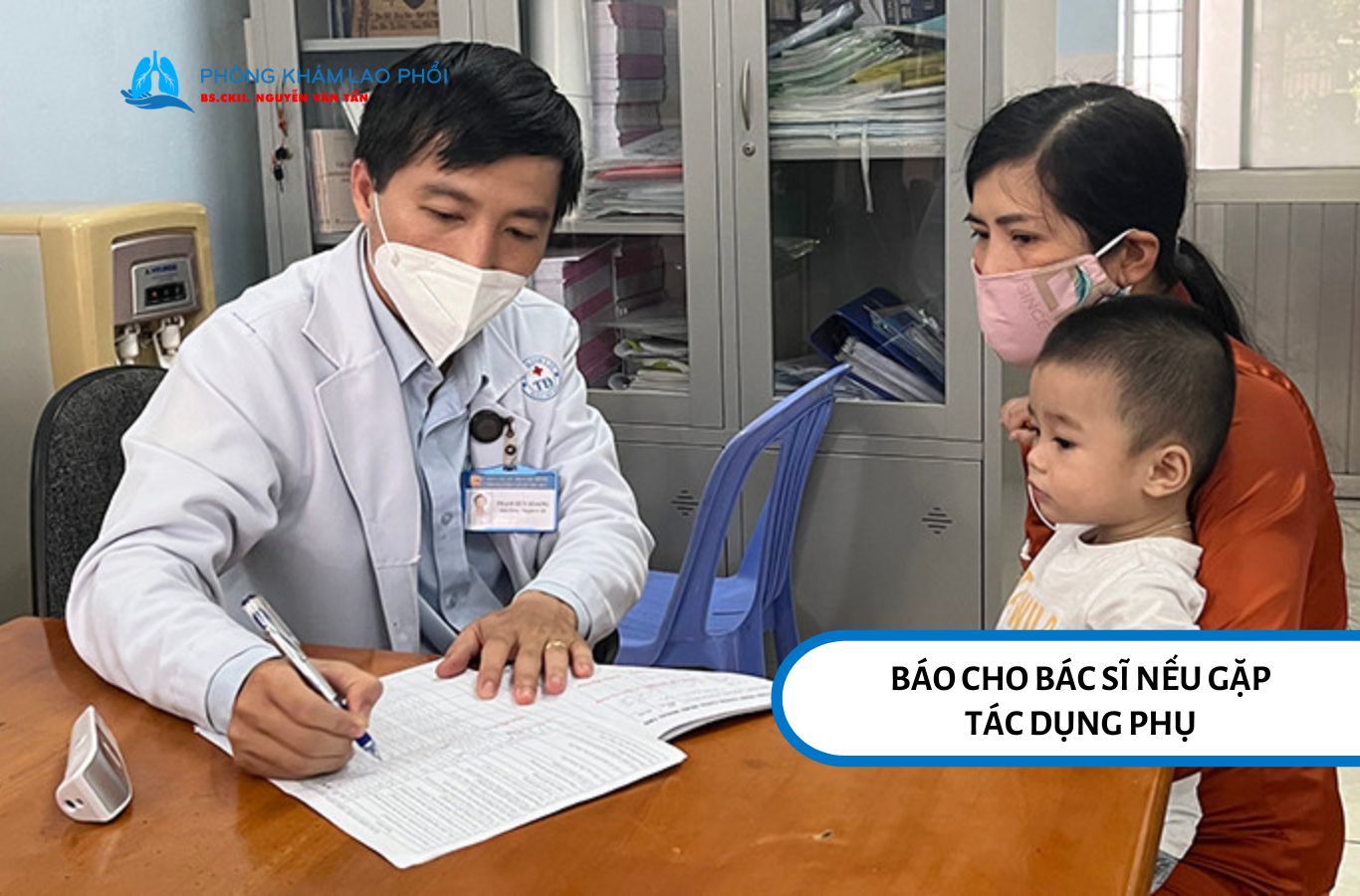 Khi có tác dụng phụ, bệnh nhân nên báo bác sĩ để được kiểm tra và điều chỉnh thuốc